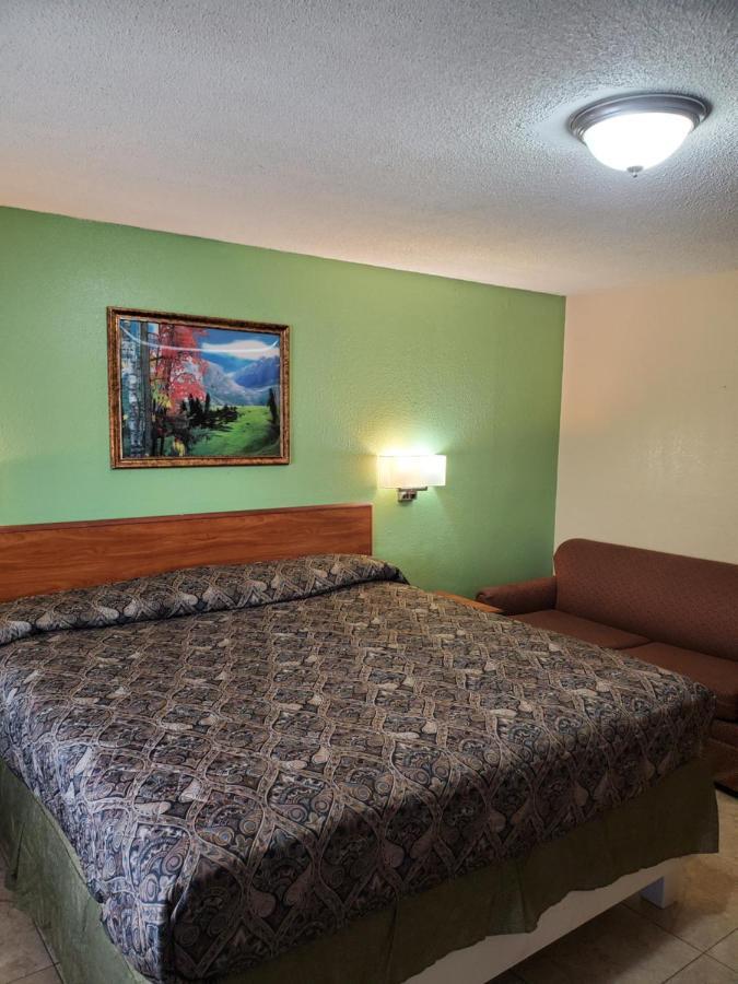 Budget Inn Edinburg Exterior foto